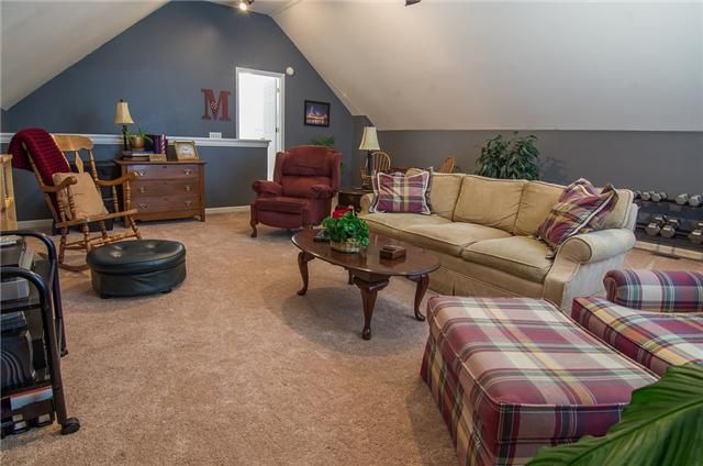 611 Stonetrace Dr, Murfreesboro, TN 37128