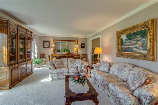 7163 Birch Bark Dr, Nashville, TN 37221