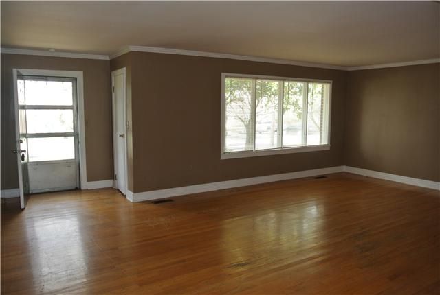 425 Perrolee St, Gallatin, TN 37066