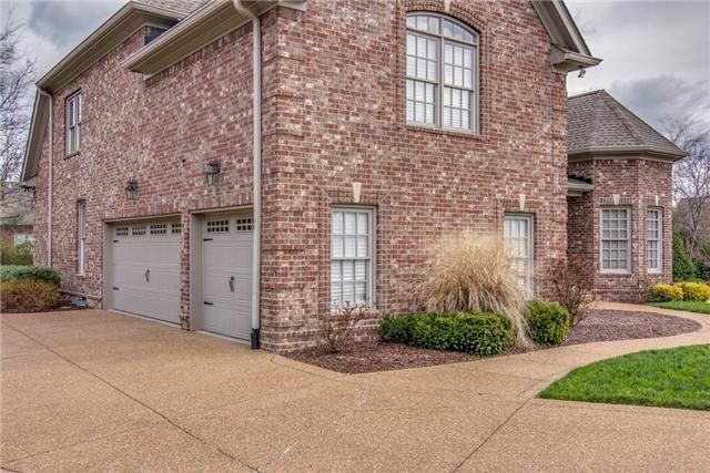 1007 Autumn Ridge Ct, Spring Hill, TN 37174