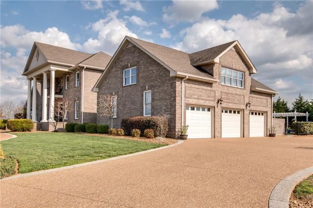 2016 Shoreline Dr, Mount Juliet, TN 37122