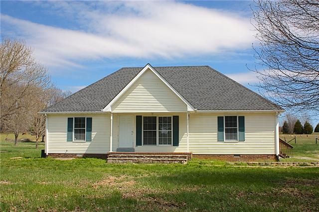 3905 Armstrong Rd, Springfield, TN 37172