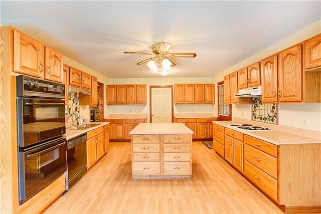 19009 Sewell Rd, Athens, AL 35614