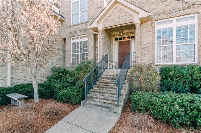 106 Collinwood Dr, Gallatin, TN 37066