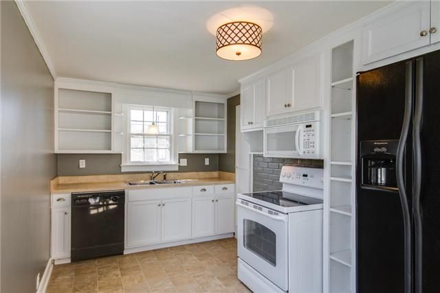 604 5th Ave E, Springfield, TN 37172