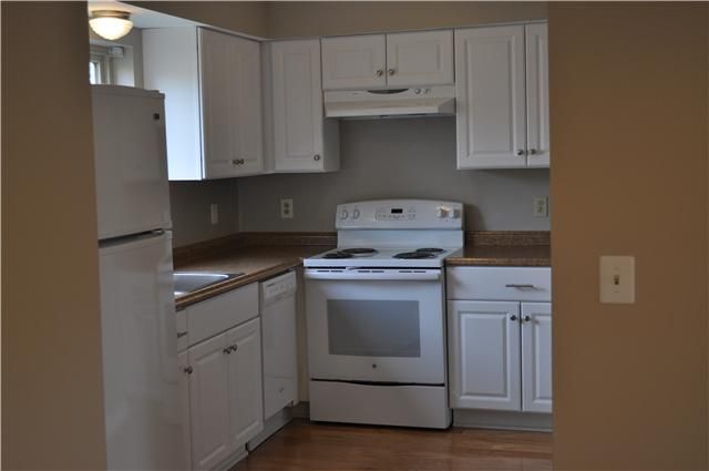302 Summit Ridge Cir, Nashville, TN 37215