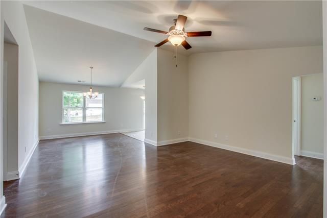 126 Iron Gate Ln, Dickson, TN 37055