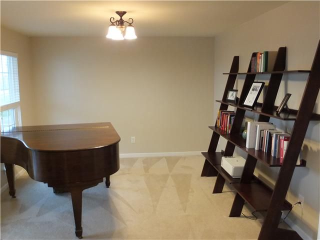 3005 Commonwealth Dr, Spring Hill, TN 37174