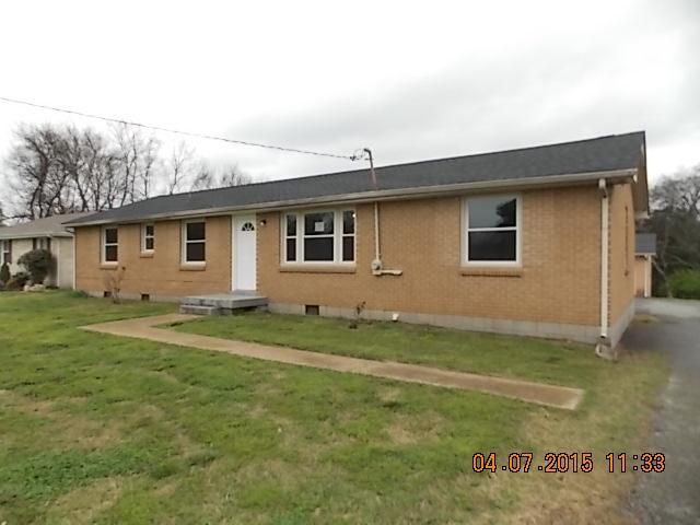 102 Mcbratney Dr, Hendersonville, TN 37075