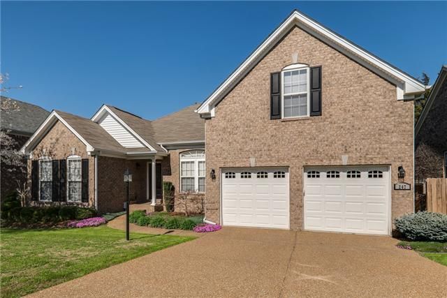 247 Cobblestone Lndg, Mount Juliet, TN 37122