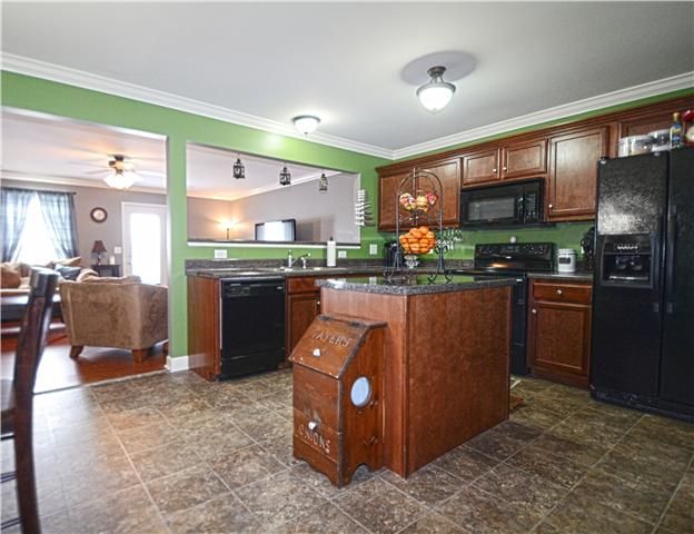 4843 Octavia St, Murfreesboro, TN 37129