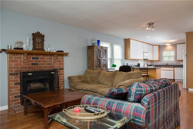 1613 Western Shore Dr, Nashville, TN 37214