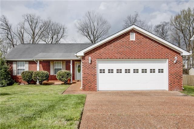 2769 Jacob Dr, Thompsons Station, TN 37179