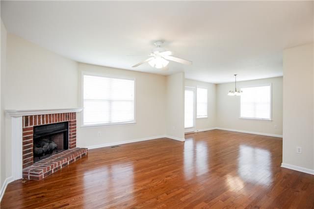 2769 Jacob Dr, Thompsons Station, TN 37179