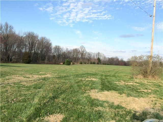776 Mccurdy Rd, White House, TN 37188
