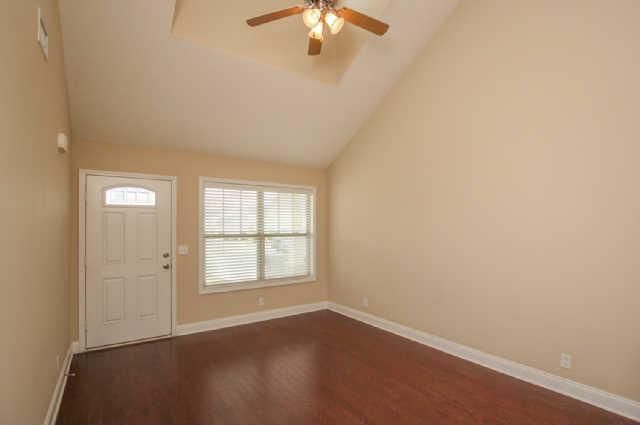 927 Keepsake Diamond Ln, Murfreesboro, TN 37128