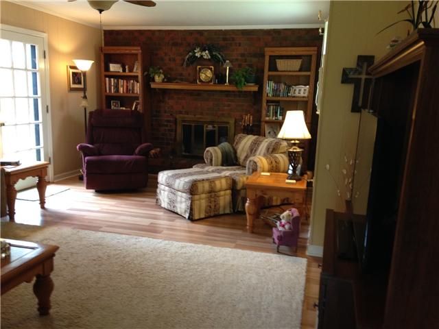 8604 Wayne St, Murfreesboro, TN 37129