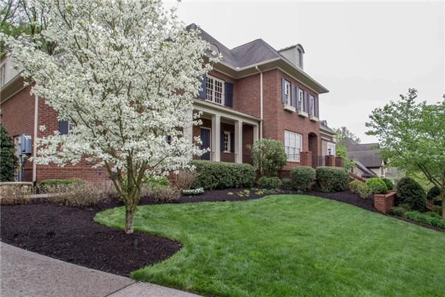 1112 Vaughn Crest Dr, Franklin, TN 37069