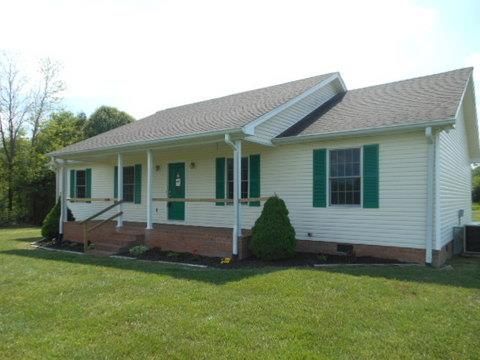 857 Clark Hollow Rd, Westmoreland, TN 37186