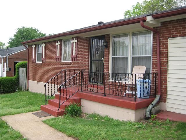 3213 Crowe Dr, Hermitage, TN 37076