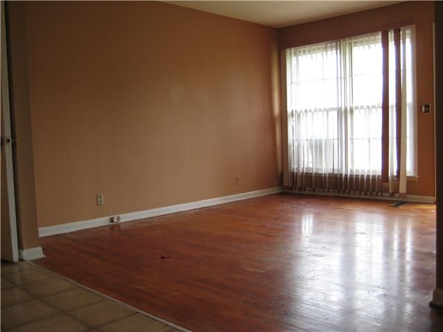 3213 Crowe Dr, Hermitage, TN 37076