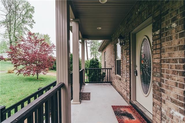 811 Red Hollow Dr, Springfield, TN 37172