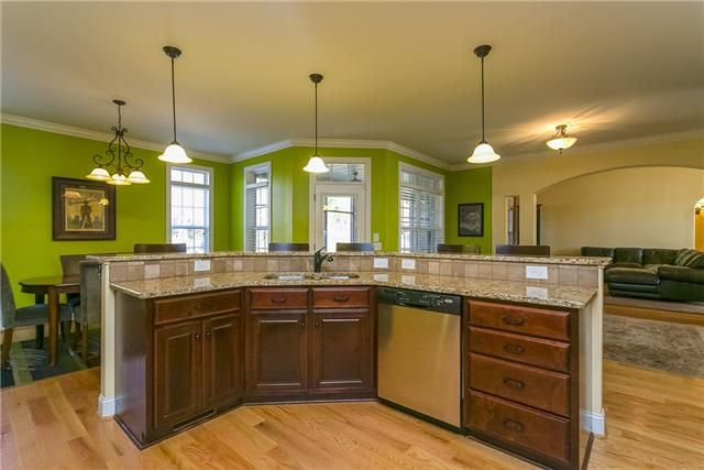 804 Yachts Lndg, Mount Juliet, TN 37122