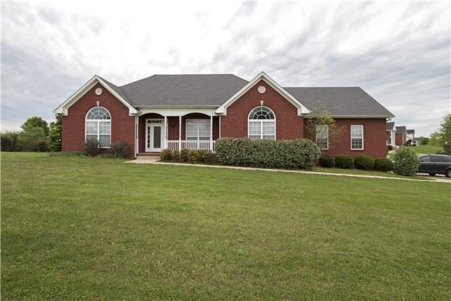 1004 Kacie Dr, Pleasant View, TN 37146