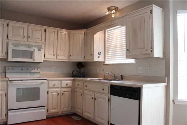 207 Apache Trl, White House, TN 37188