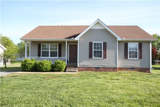 2407 Willow Dr, Murfreesboro, TN 37130