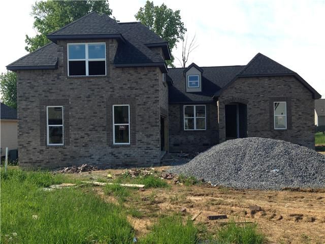 104 E Winterberry Trl, White House, TN 37188