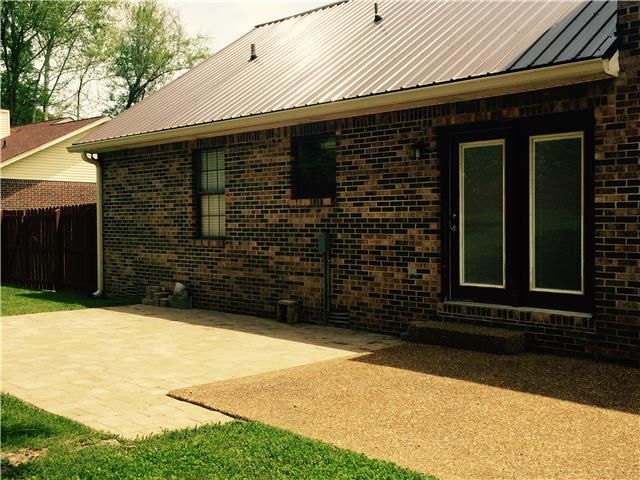 5041 Station Dr, Pegram, TN 37143