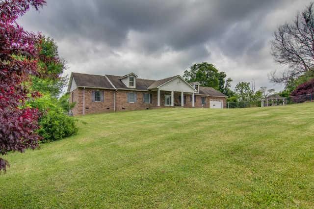 3374 Greens Mill Rd, Spring Hill, TN 37174