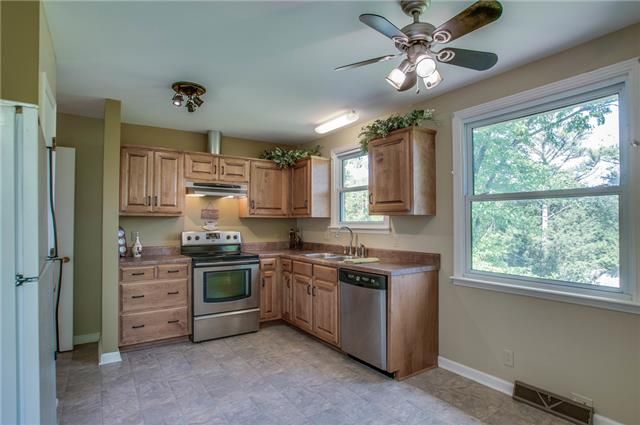 556 Rural Hill Rd, Nashville, TN 37217