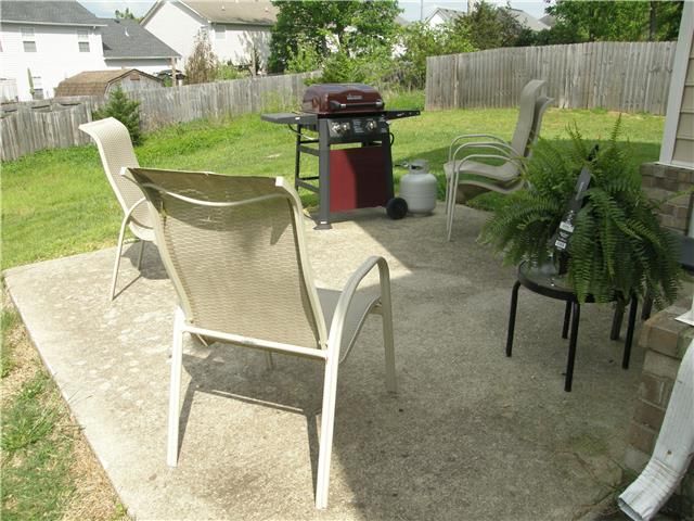 2309 Haskell Dr, Antioch, TN 37013