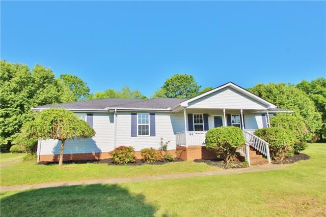 1932 Patrick Ct, Lebanon, TN 37087