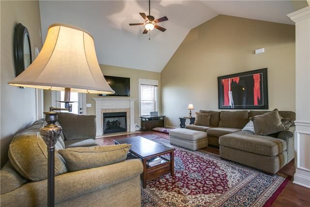 3630 Sweetbriar Ave, Murfreesboro, TN 37128