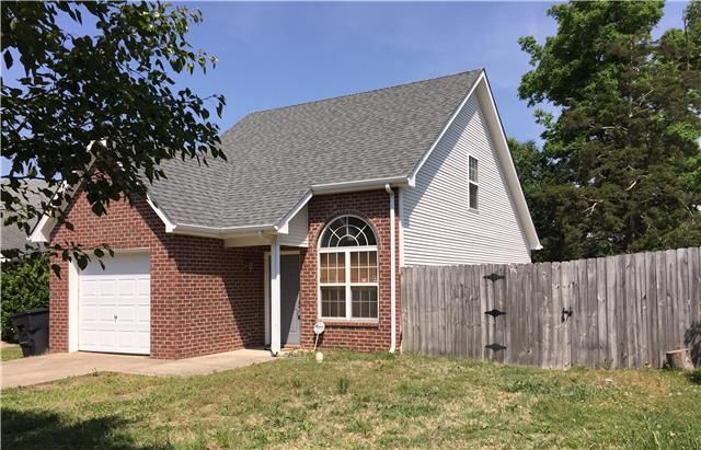 1521 Rochester Dr, Murfreesboro, TN 37130