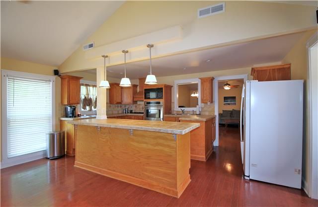 1083 Moran Rd, Franklin, TN 37069