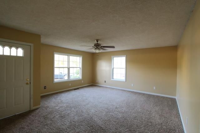 105 Hickory Cir, Carthage, TN 37030