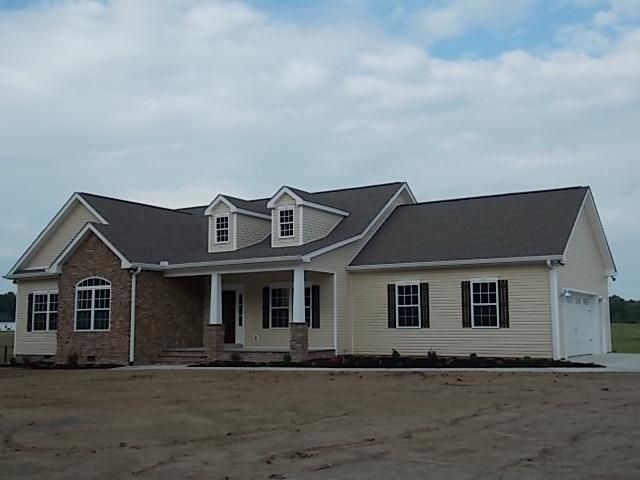 940 Goslin Branch Rd, Burns, TN 37029