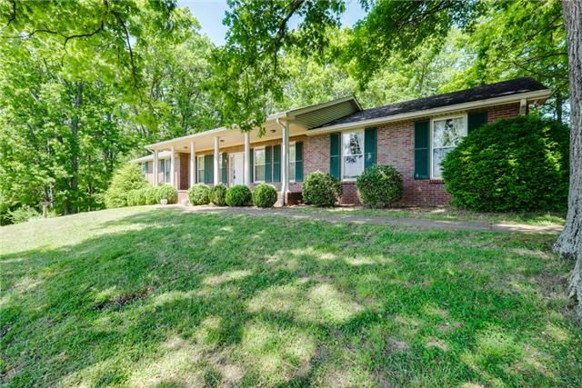 913 Century Oak Dr, Nashville, TN 37211