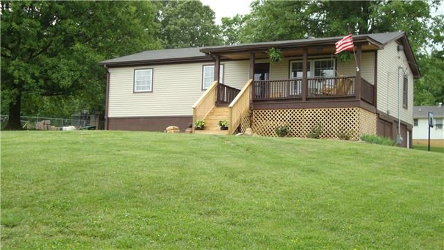 406 Log Wall Rd, Dickson, TN 37055