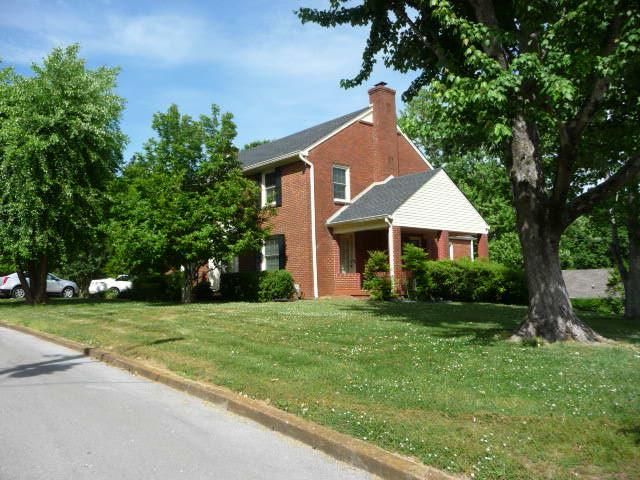 208 S High St, Mount Pleasant, TN 38474