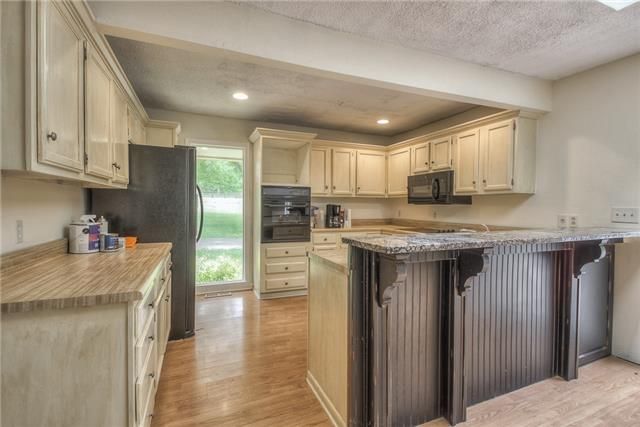 2796 Critz Ln, Thompsons Station, TN 37179