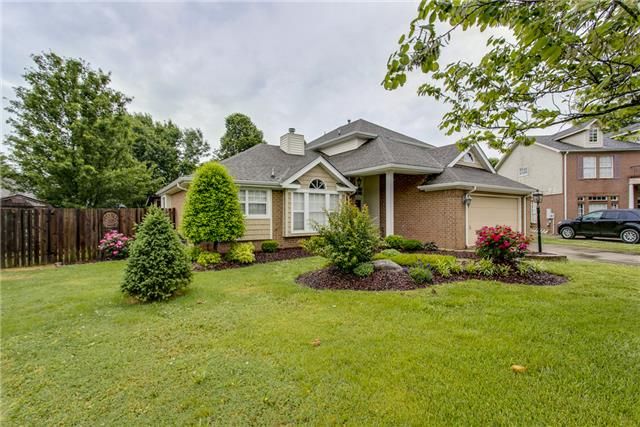 814 Creekbend Cir, Mount Juliet, TN 37122