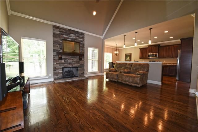 4212 Thoroughbred Ln, Murfreesboro, TN 37127