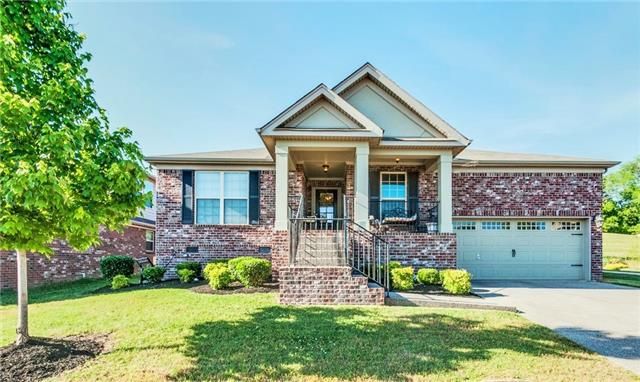 7645 Kemberton Dr E, Nolensville, TN 37135