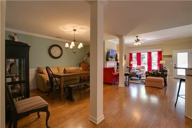 432 Golfview Ct, Murfreesboro, TN 37127
