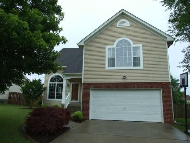 137 Waters Edge Ln, Hendersonville, TN 37075